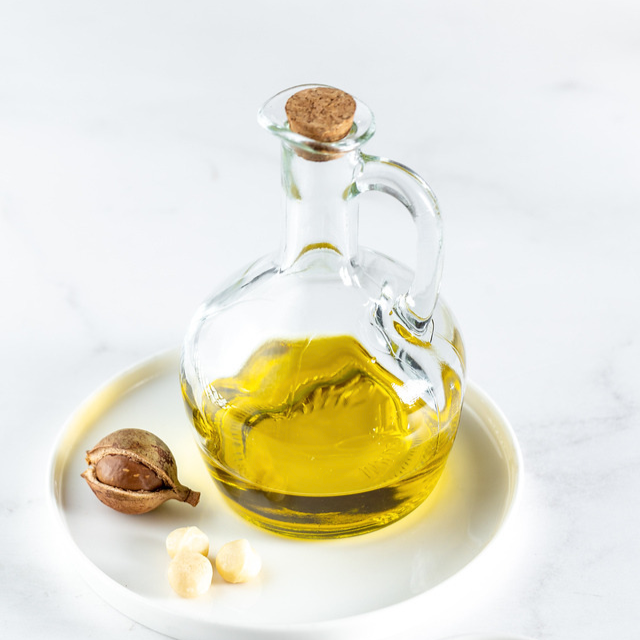 House of Macadamias Extra Virgin Cold Pressed Macadamia Nut Oil – 500ml | Keto, Vegan, High Smoke Point, Omega-7 Rich